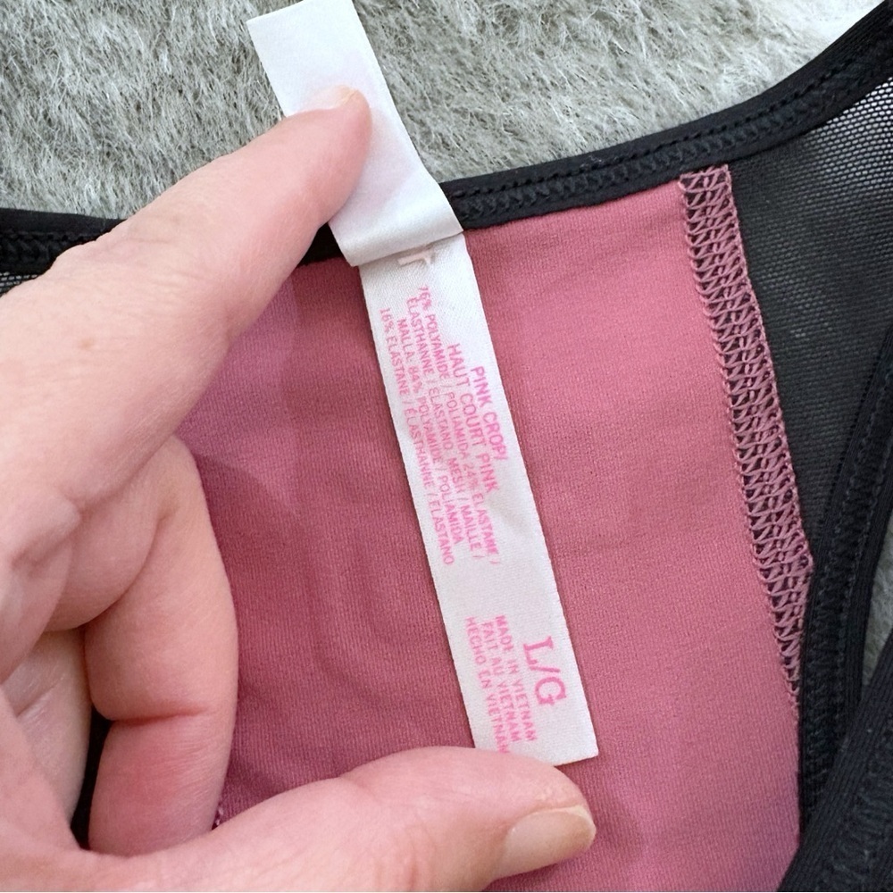 VS PINK High Neck Mesh Sports Bra - Picture 5 of 10